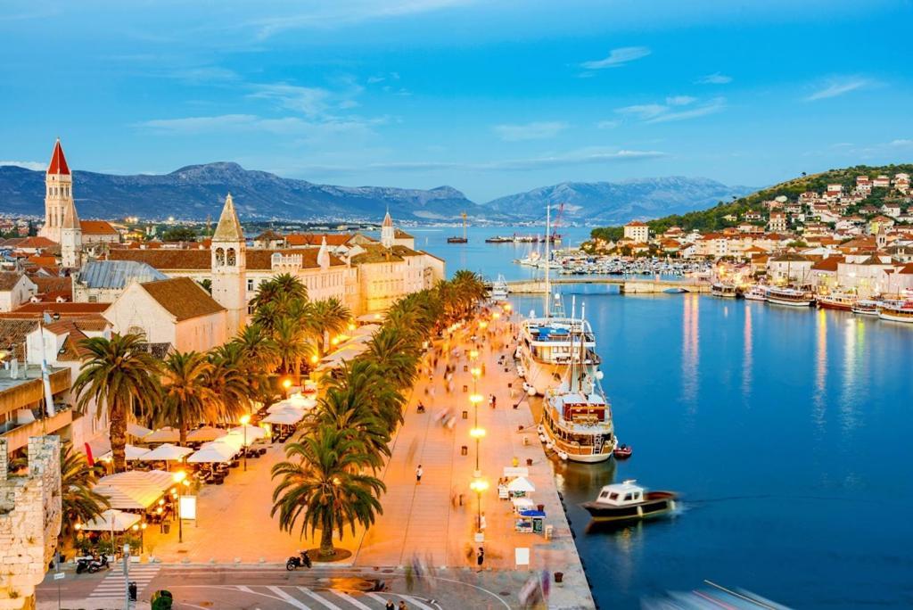 Mimoza Trogir Exterior foto